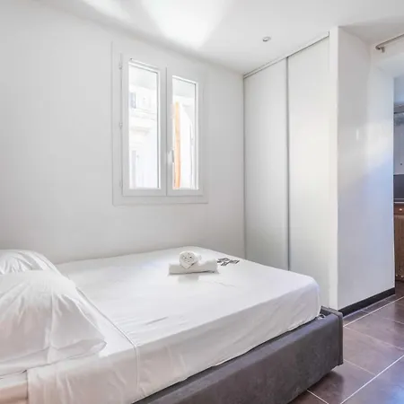Cozy 1 Bedroom In La Plaine District *