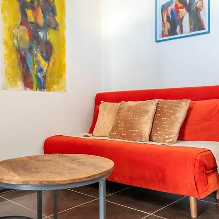 Cozy 1 Bedroom In La Plaine District Apartamento Marselha